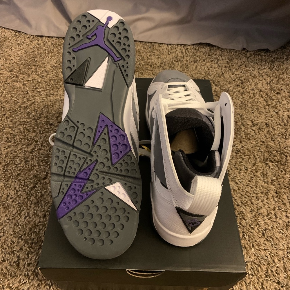 Jordan 7 Retro - Picture 7 of 8
